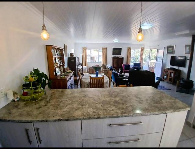 3 BEDROOM HOUSE FOR SALE IN STILBAAI-WES